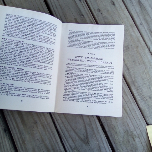 The German Wines by Art Neuwirth Germany Barware - Picture 2 of 3